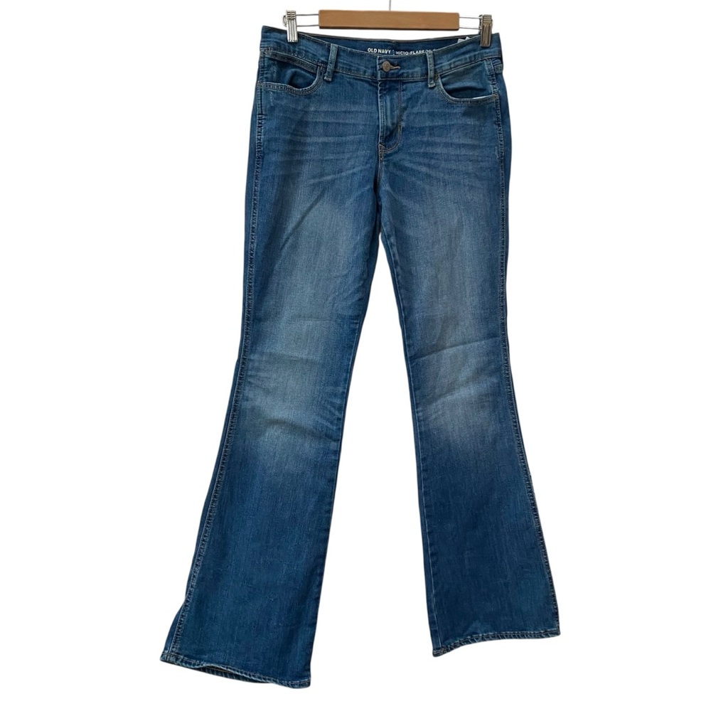 Old Navy Micro-Flare Mid Rise Jeans size 8 - Flare - Inseam 32"